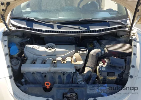 2006 Volkswagen New Beetle 2.5 from USA, damaged, VIN 3VWRW31C46M408794